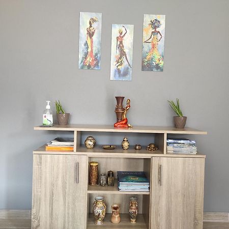 Spartacus Apartment Alexandroupoli Bagian luar foto