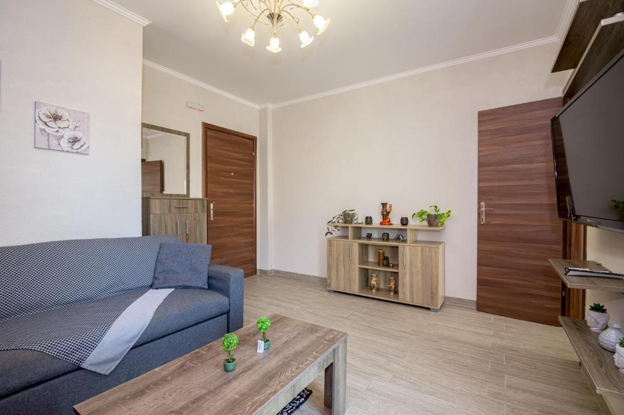 Spartacus Apartment Alexandroupoli Bagian luar foto